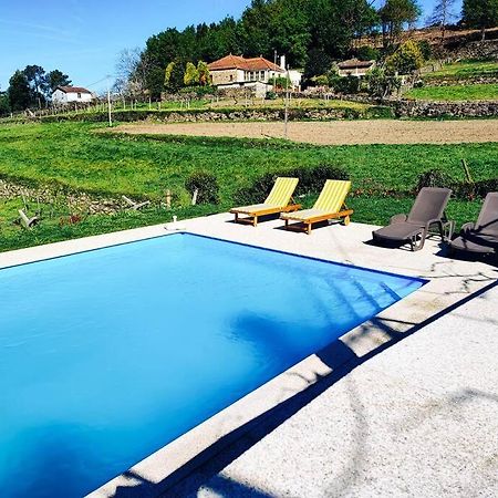 הוילה Melgaço Casa Cabreiros De Baixo מראה חיצוני תמונה