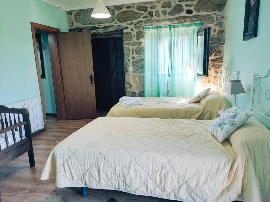 הוילה Melgaço Casa Cabreiros De Baixo מראה חיצוני תמונה